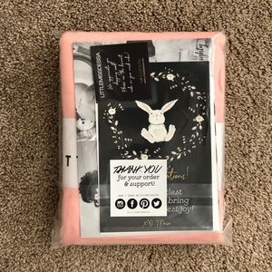 Littlemissdessa swaddle